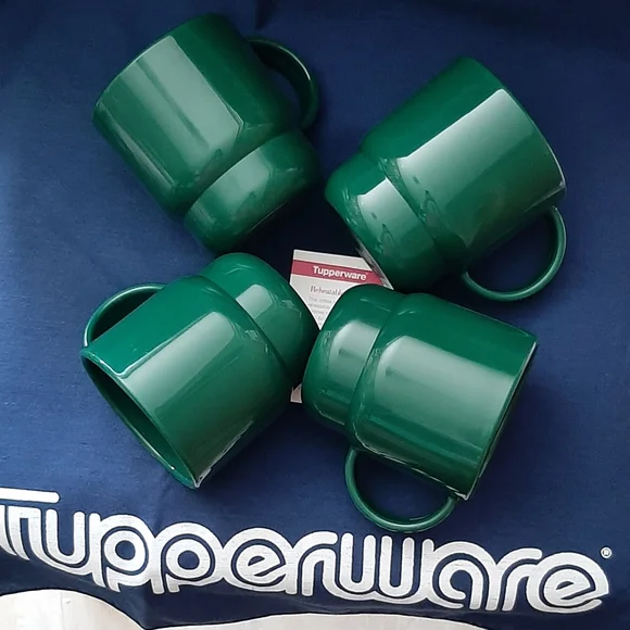 Green Tupperware Mugs Set of 4 - Picture 5 of 6